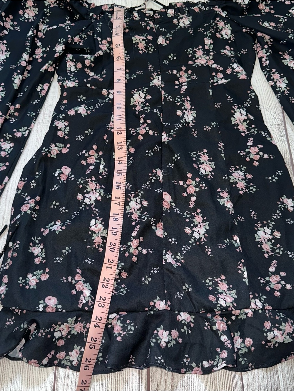 Floral Ruched Dress - Picture 10 of 11